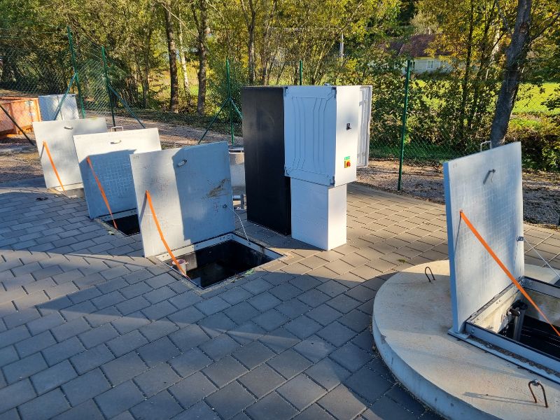 detailní reference, Soustava nádrží, odlehčovací komora, čistírna odpadních vod včetně technologie, čerpací šachta, Zálesná Zhoř, db betonové jímky